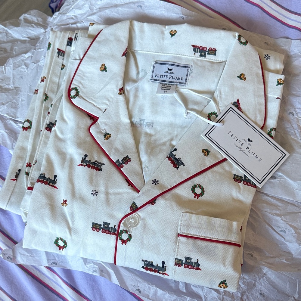 Petite Plume Kids Train Print Pajama Set - Cream Christmas Size 14